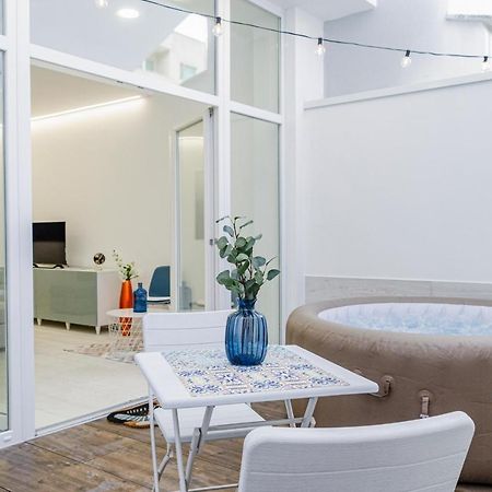 Spa & Relax Aesthetic Apartment 50M Dal Mare Monopoli Esterno foto