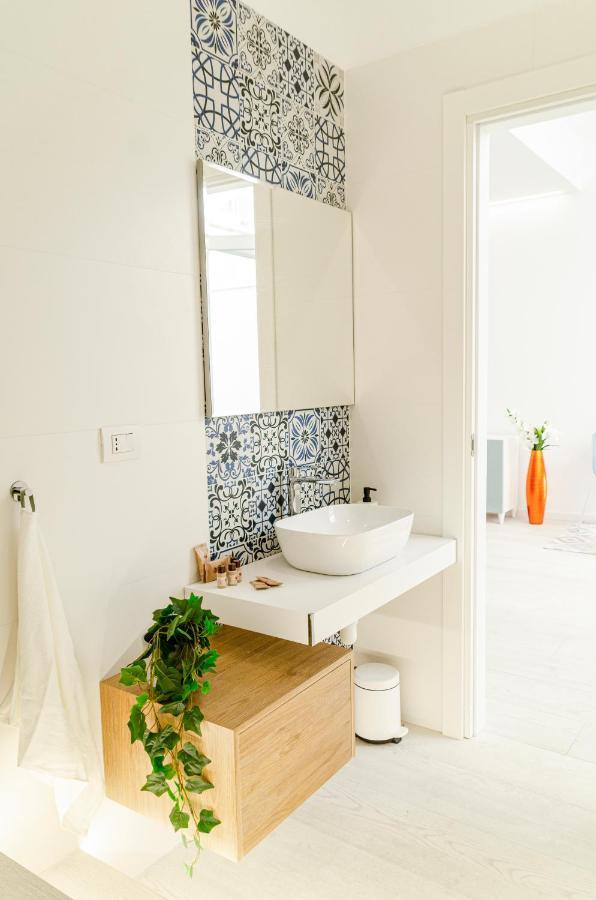 Spa & Relax Aesthetic Apartment 50M Dal Mare Monopoli Esterno foto