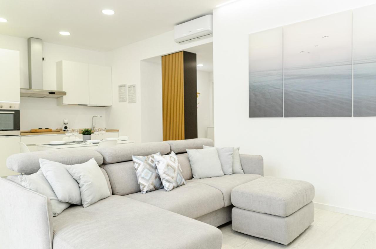 Spa & Relax Aesthetic Apartment 50M Dal Mare Monopoli Esterno foto