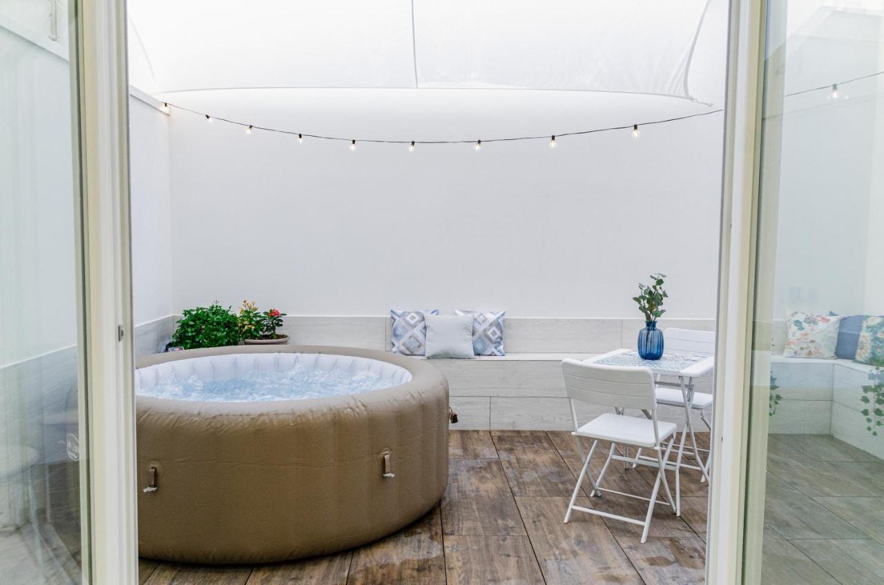 Spa & Relax Aesthetic Apartment 50M Dal Mare Monopoli Esterno foto