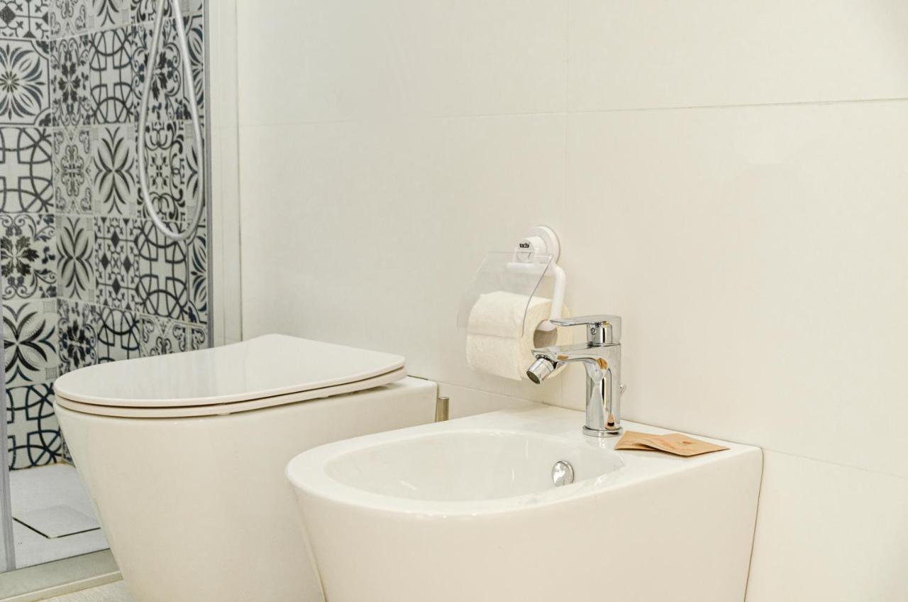 Spa & Relax Aesthetic Apartment 50M Dal Mare Monopoli Esterno foto